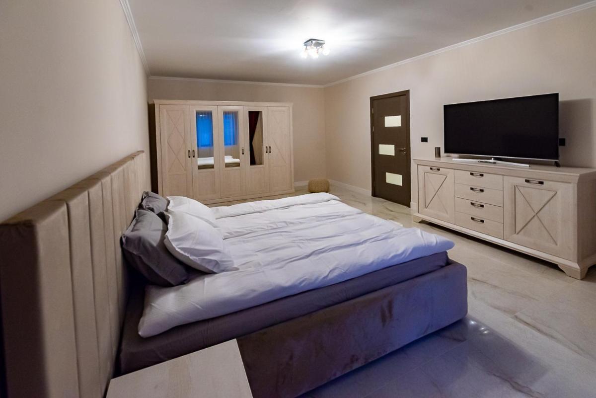 Moky Rezident Apartment Arad Exterior photo