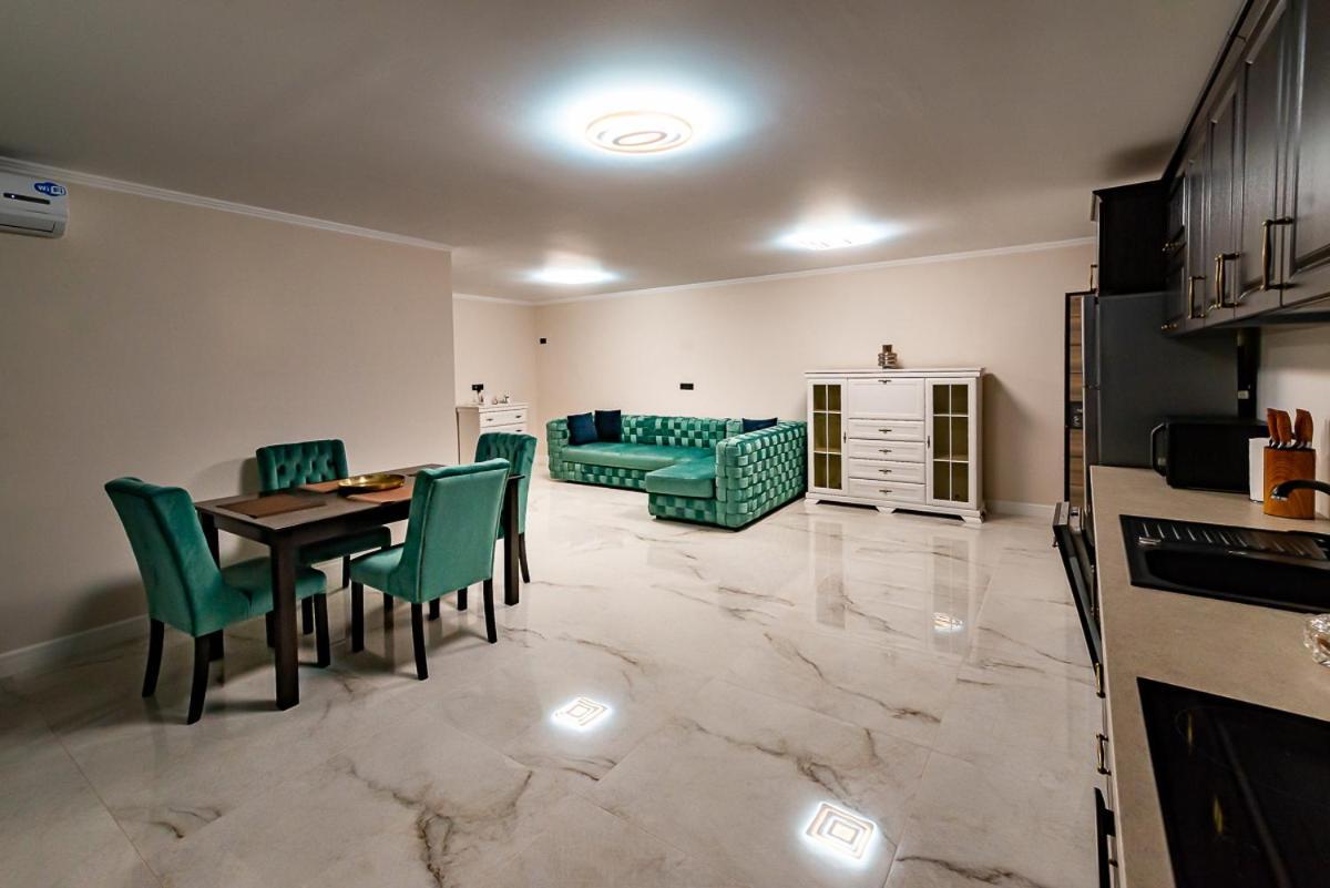 Moky Rezident Apartment Arad Exterior photo