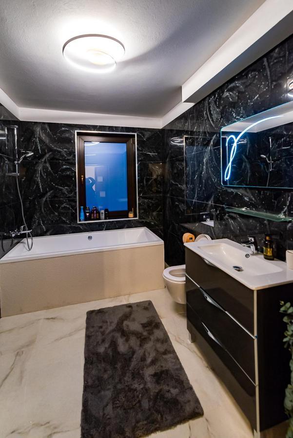 Moky Rezident Apartment Arad Exterior photo